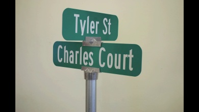 Top Crossing Street Sign Bracket