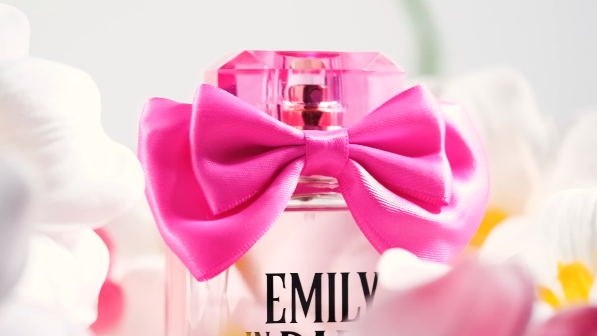 NEW Emily in Paris Je t'aime Perfume Eau de Parfum Spray – Michel