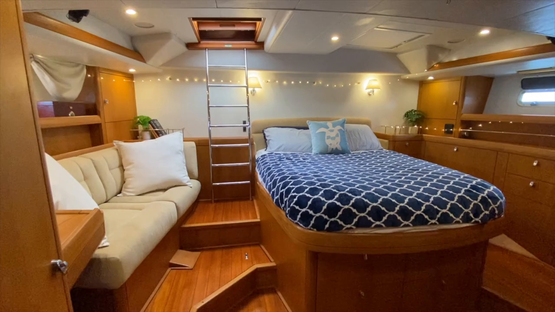 Oyster 655.05 Turtle 4 Video