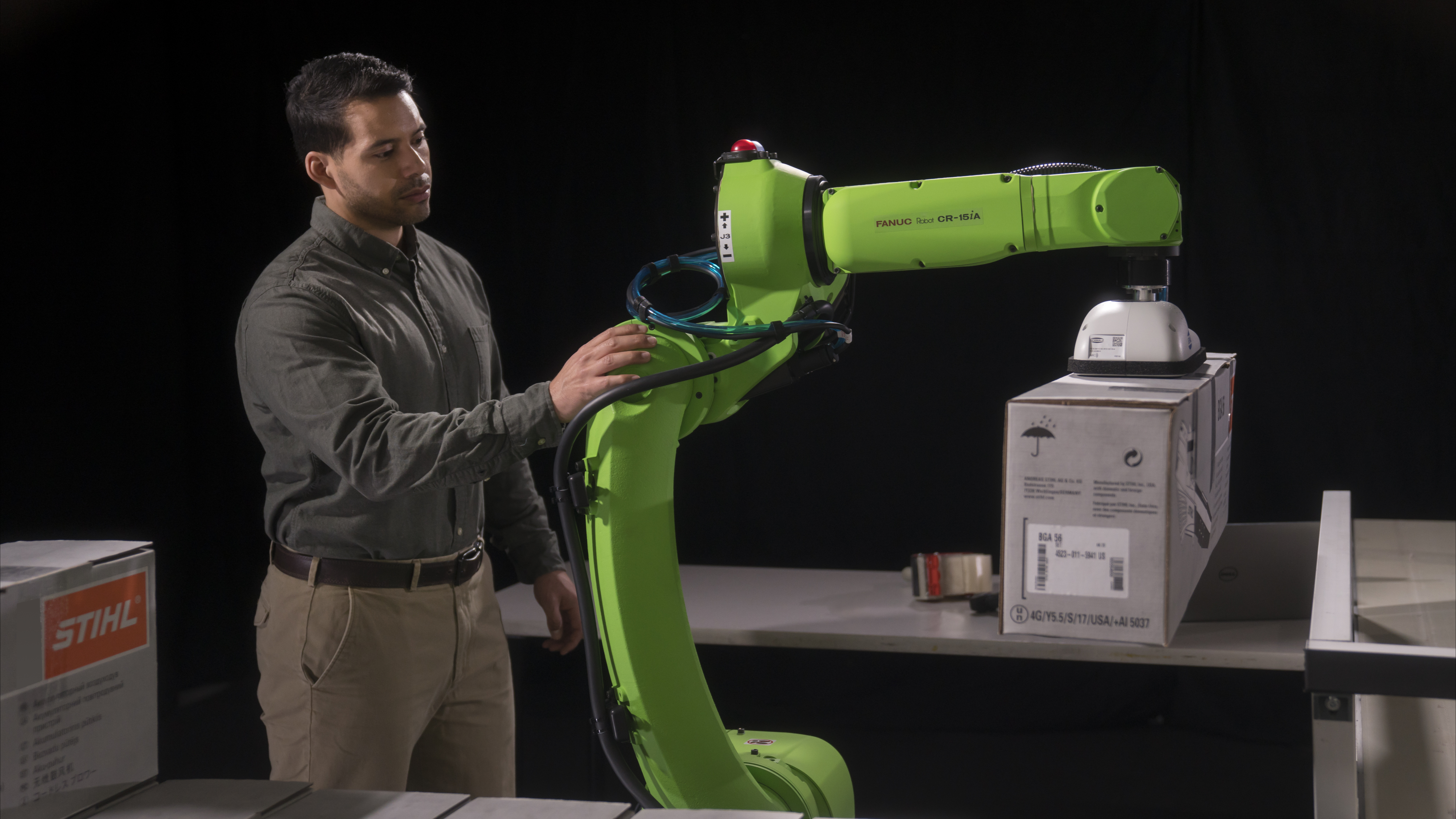fanuc green robot