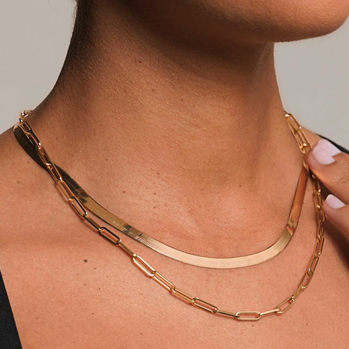Dezi 16 in. Herringbone Necklace (4.6mm) in 14K Yellow Gold