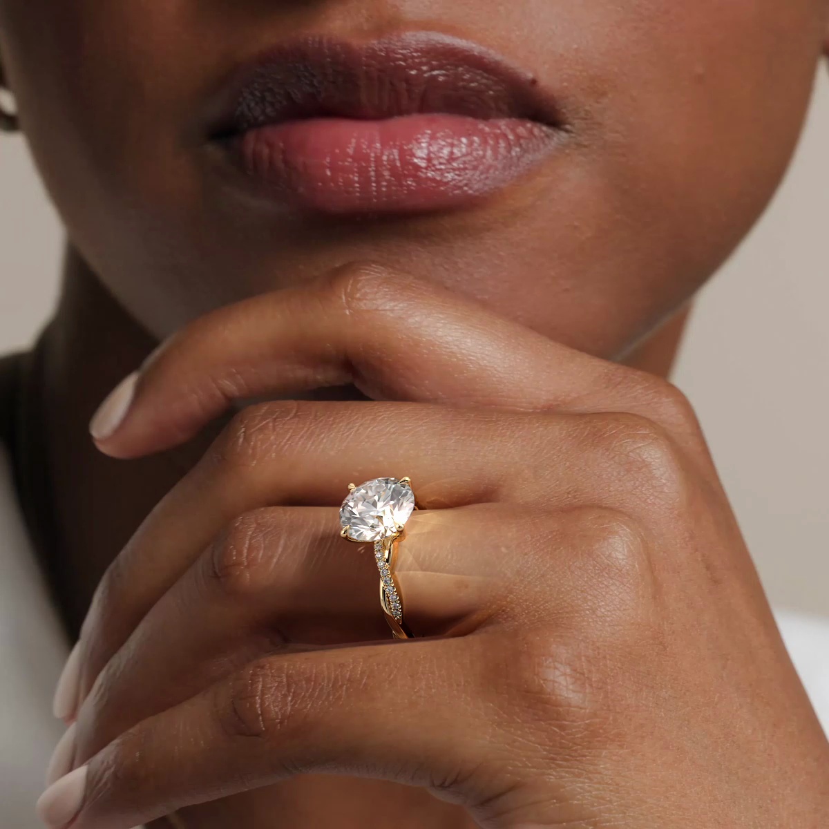 18K Yellow Gold Petite Twisted Vine Diamond Ring (1/8 ct. tw.)