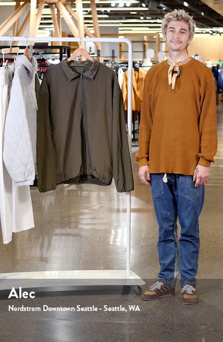 スウェット・トレーナー FEAR OF GOD ESSENTIALS SPORTY NYLON HALF ZIP Essentials Sporty Nylon Half Zip Sweatshirt In Black | ModeSens
