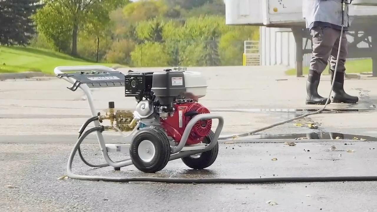 NorthStar Cold Water Pressure Washer-Aircraft-Grade | Tractorseats.com