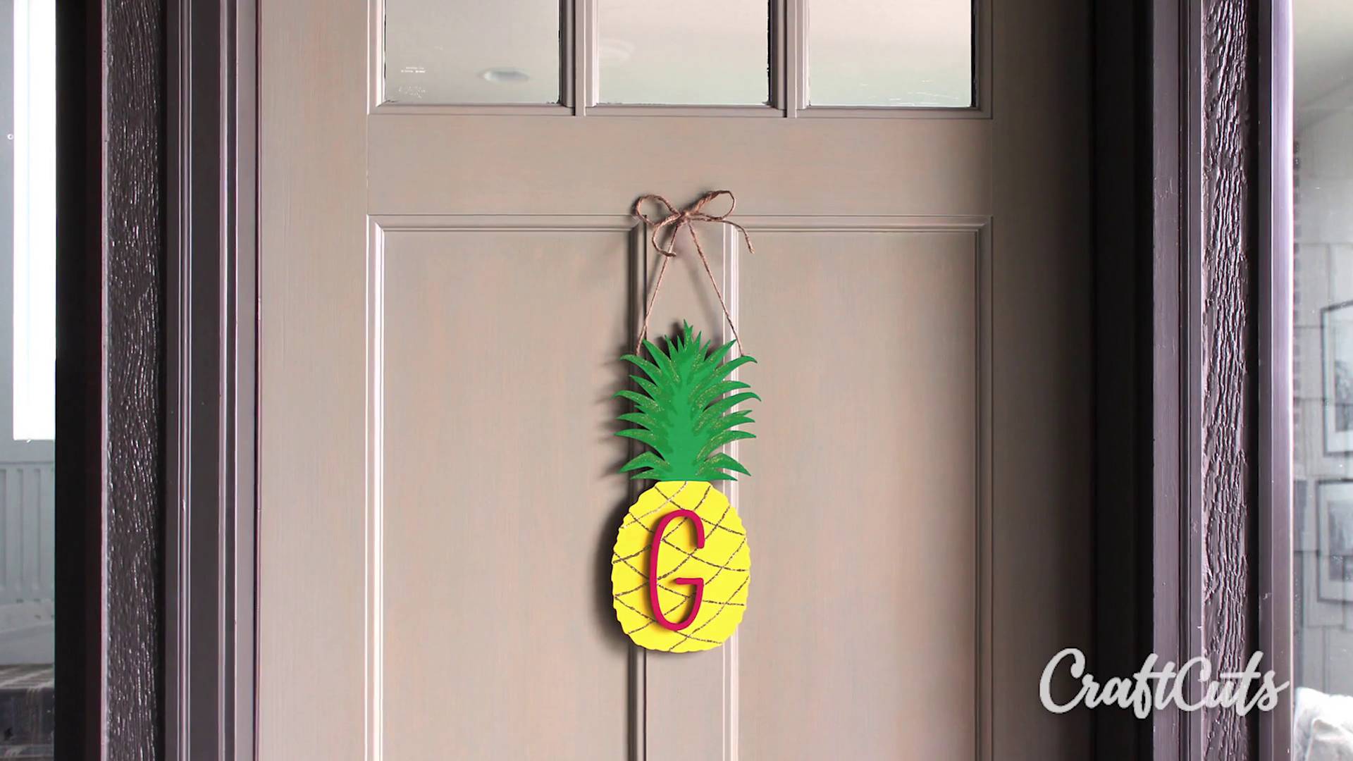 Pineapple Monogram Wreath Door Hanger Diy Craftcuts