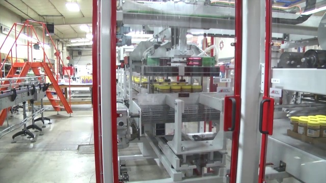 Inline Automatic (Tray Former): Jars of Peanut Butter (SV238)