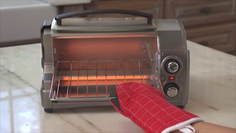 Easy Reach 4-Slice Toaster Oven - 31337 | HamiltonBeach.com