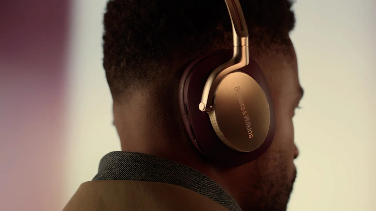  Bowers & Wilkins Px8 Over-Ear Wireless Headphones