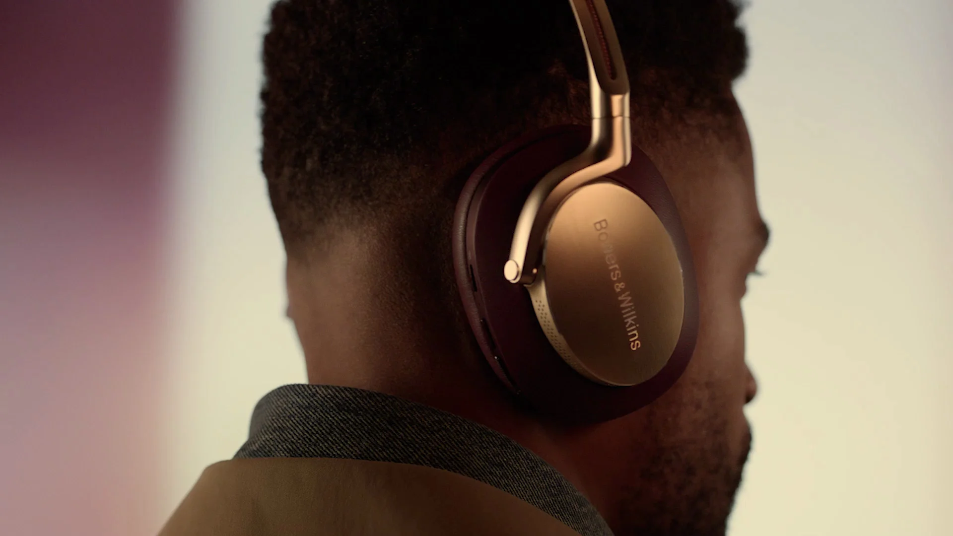 Px8 Recertified - Flagship noise-cancelling wireless