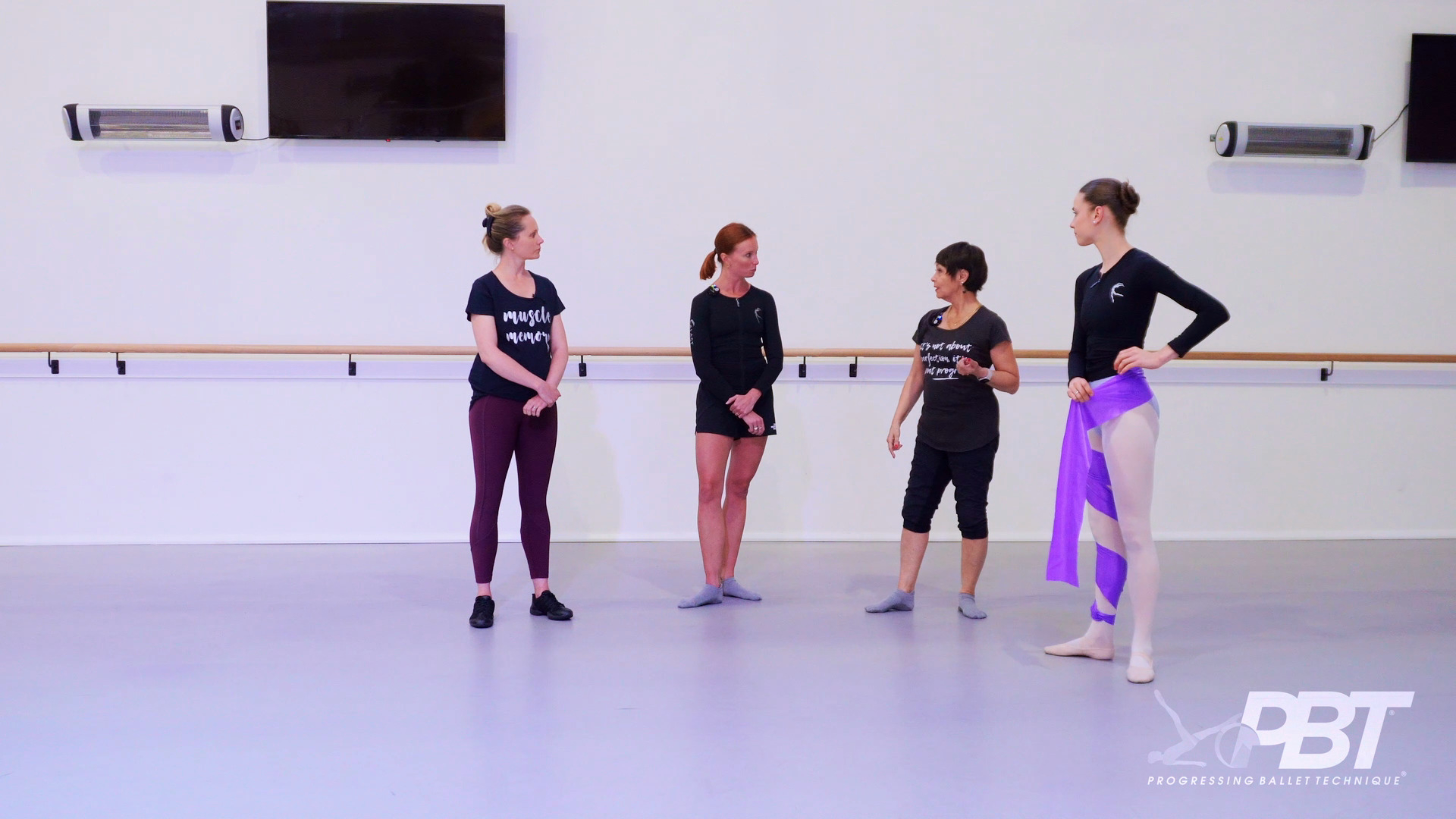 Pirouettes in arabesque