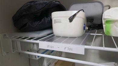 Moveable Shelf Label Holder