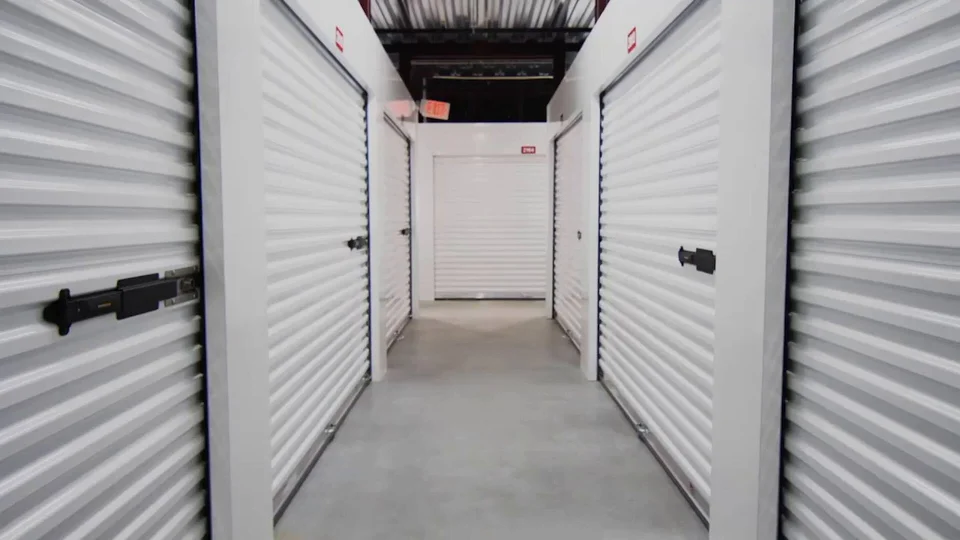 Self Storage Units In Baytown Tx, How To Open Storage Unit Door Public