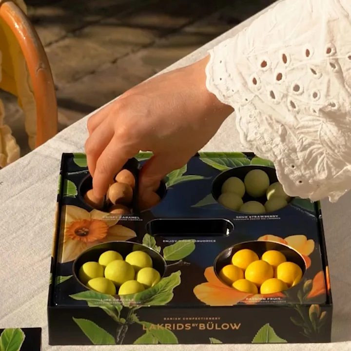 SMALL SPRING SELECTION BOX