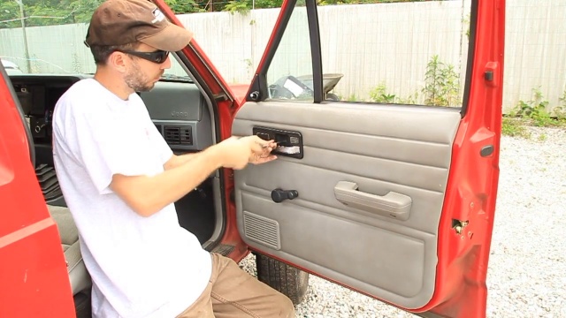 How to Remove a Jeep Interior Door Panel: Jeep Cherokee 1984-2001