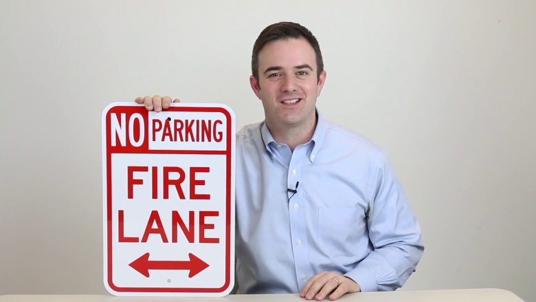 Colorado Fire Lane (with bidirectional arrow) Sign