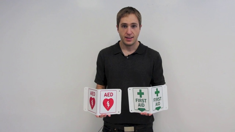 Should My Sign Be Metal or Plastic?