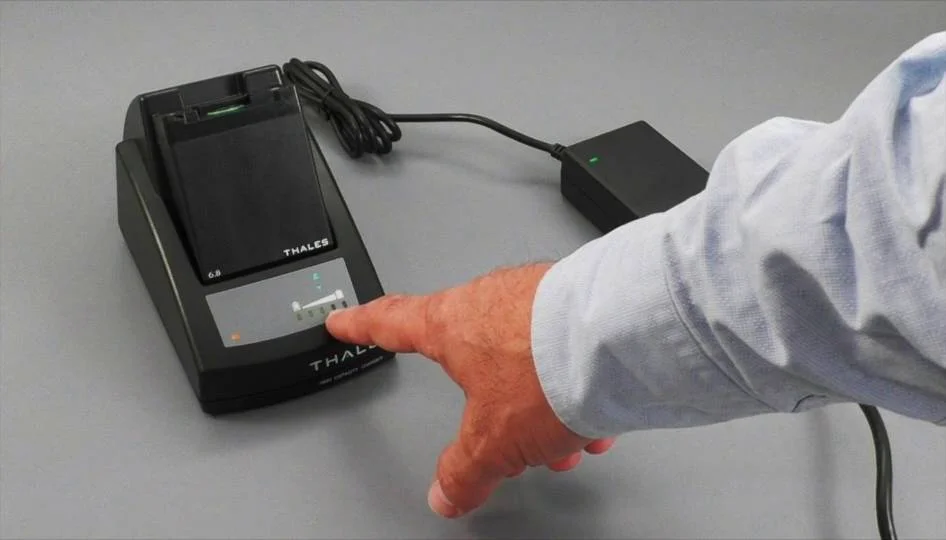 THALES PRC-148バッテリーケース American Milspec, LLC - PRC-148 MBITR clam shell battery box