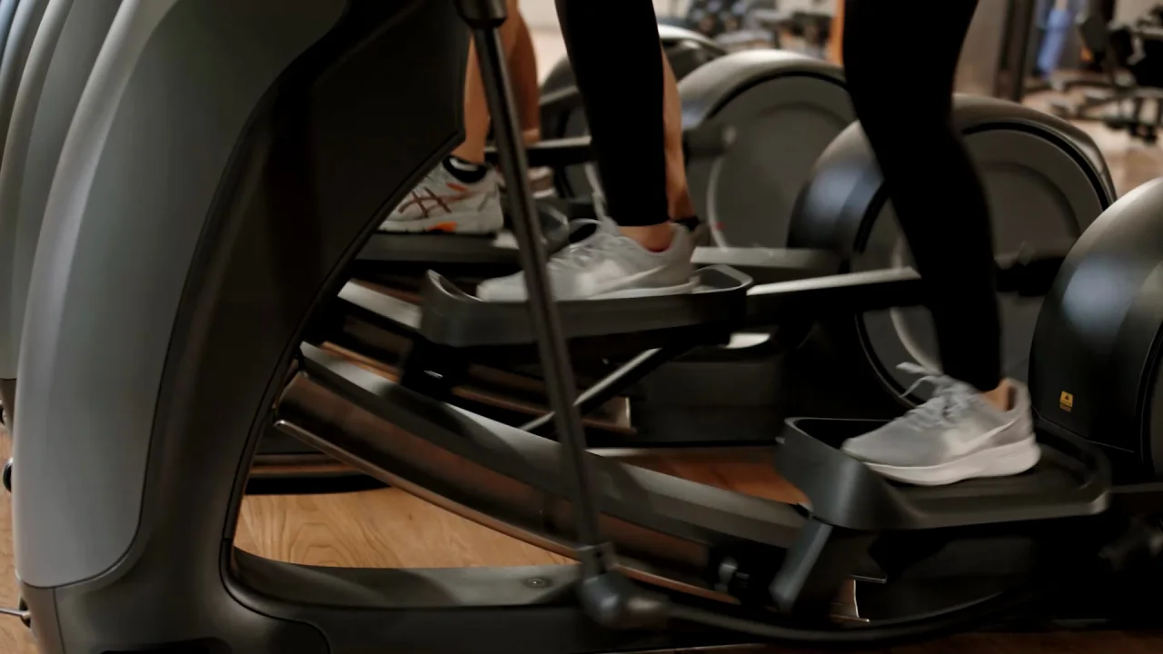 クロストレーナー | カーディオ | Precor クロストレーナー | カーディオ | Precor