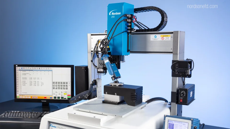 4軸PROPlusシリーズ自動塗布ロボット | Nordson EFD