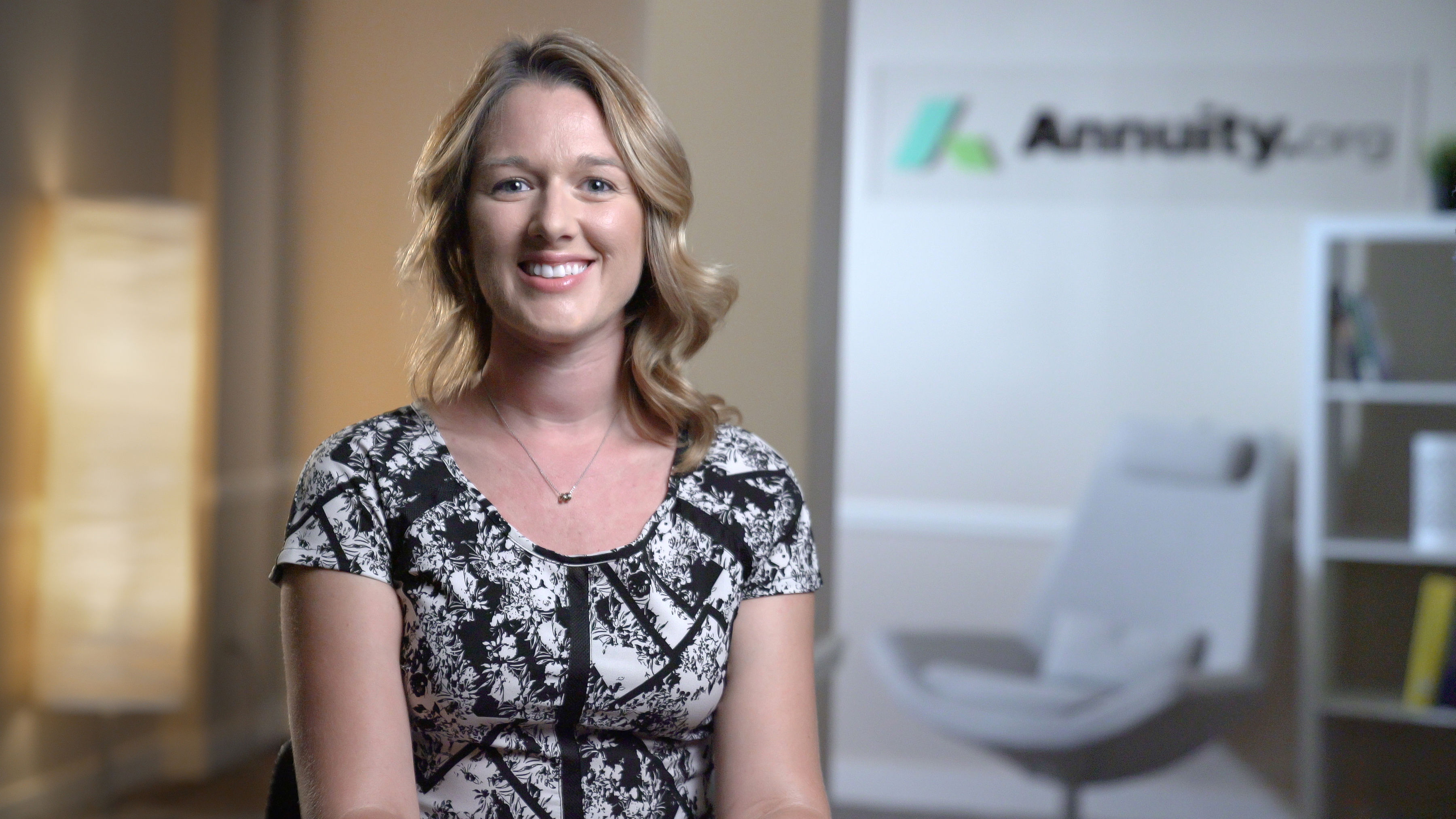 How does Annuity set itself apart through the content it provides to its visitors?