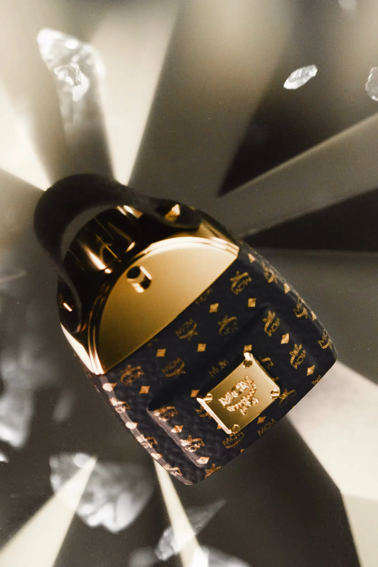 新品未開封 MCM DIAMOND オードパルファム 75ml 新品未開封 MCM DIAMOND オードパルファム 75ml
