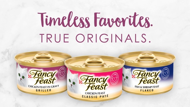 Fancy Feast Grilled Salmon Shrimp Feast In Gravy Canned Cat Food 3 Oz Case Of 24 Chewy Com