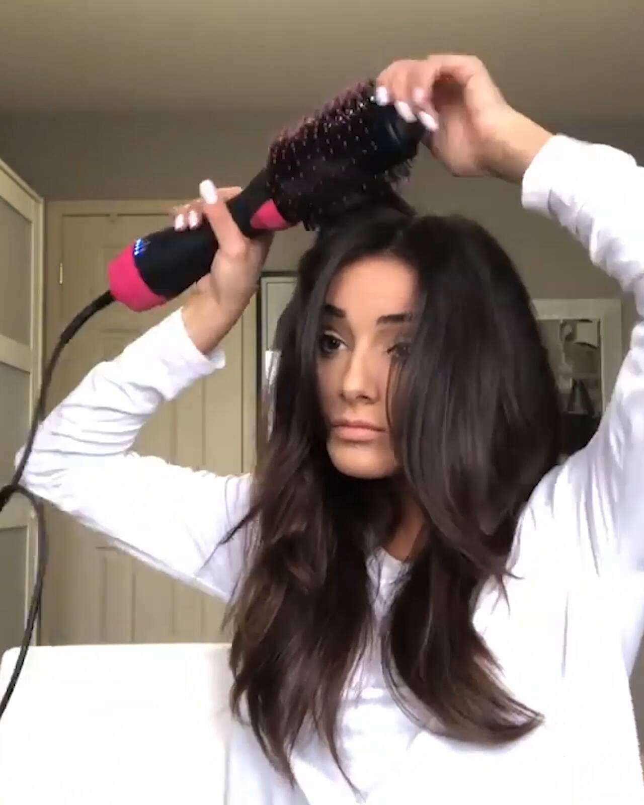 2 EN 1: SECADOR DE PELO Y VOLUMINIZADOR STYLOOM