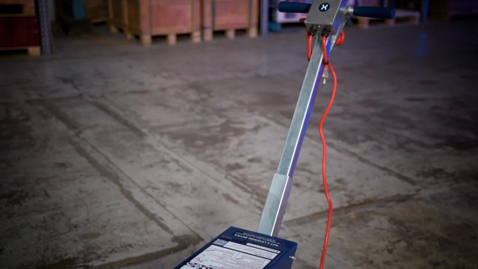 Makinex Vinyl Floor Stripper | Tractorseats.com