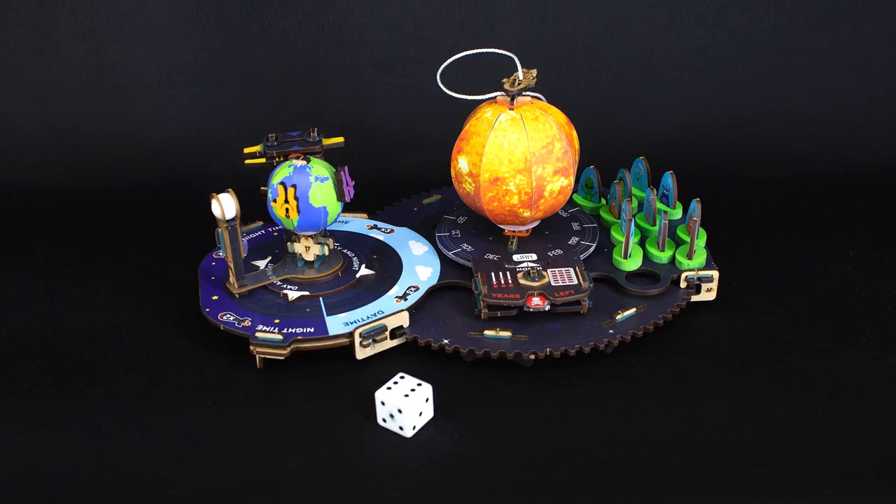 Smartivity Earth, Sun, Moon | Seventh Avenue