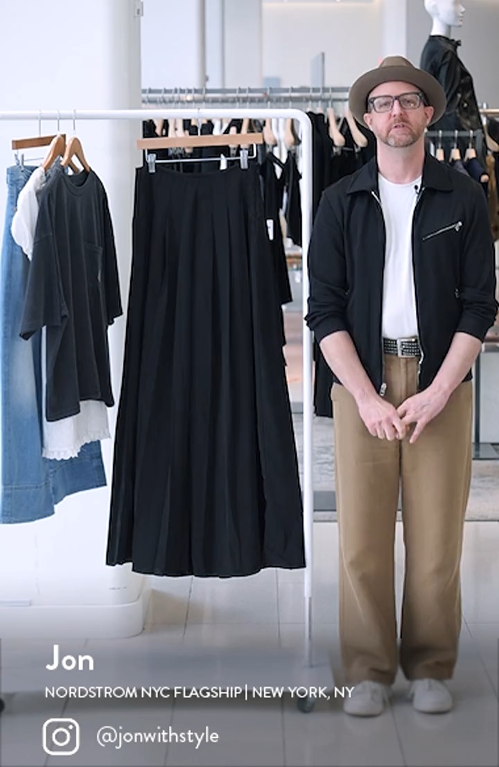 Pleated Wide Leg Pants