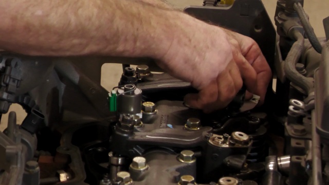 Paccar MX 13 EPA 2017 Valve Adjustment