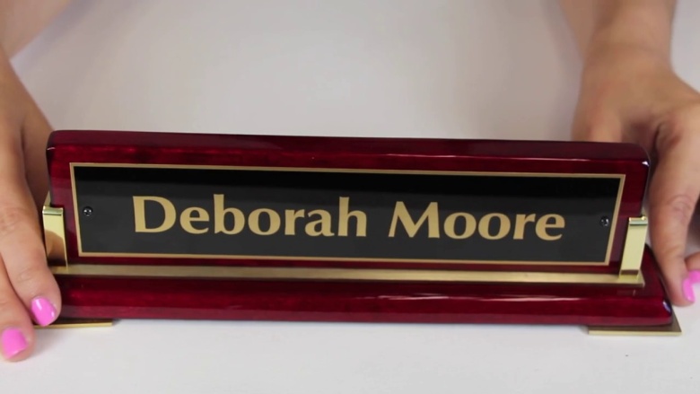 Maiden Lane Nameplates