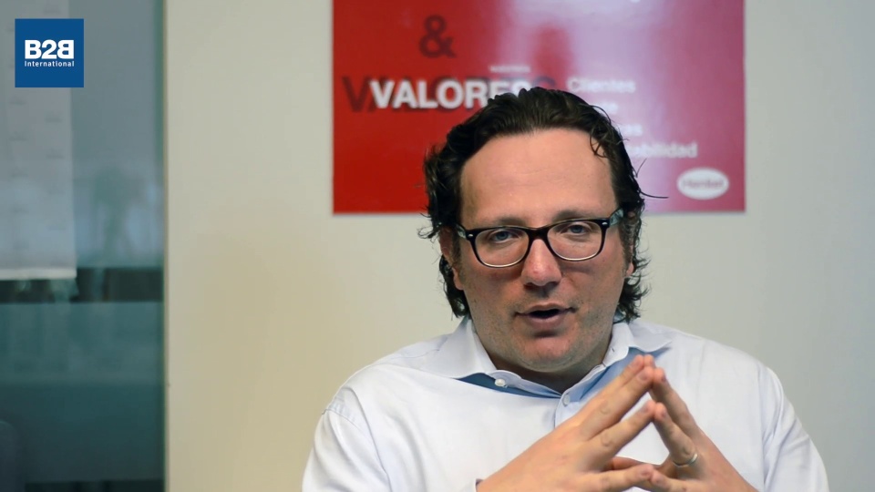 Henkel Adhesive Technologies - Customer Success Story (Antoine Philippe - Marketing Director)