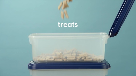 IRIS Airtight Cat, Dog & Bird Food Storage Container with Attachable Casters