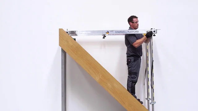 StairSpan® Protection antichute dans les cages d'escalier - Kee Safety