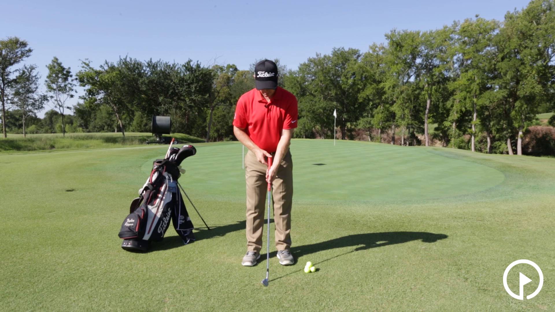 Chipping Technique: Grip Adjustments for Solid Contact