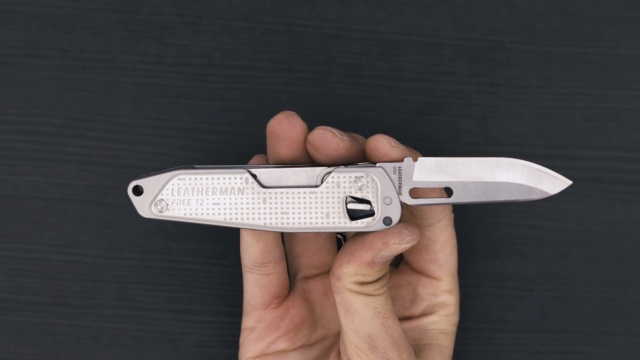 Leatherman FREE T2 Multi-Tool - Stainless Steel Pocket Size with 420HC  Knife, Pry Tool, Package Opener, and Screwdrivers - Full Size, Stainless  Steel Finish in the Multi-Tools department at