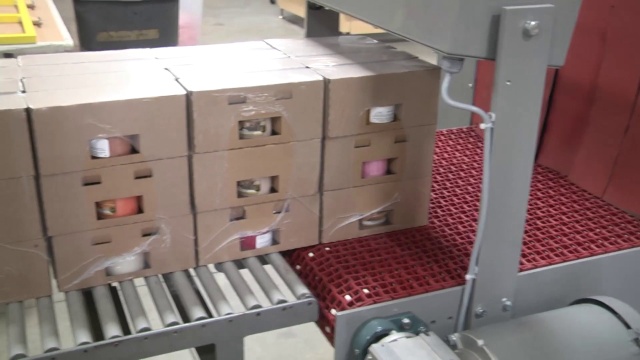 Offset Inline Automatic with Collating Up-stacker: Cartons of Candles (SV301)