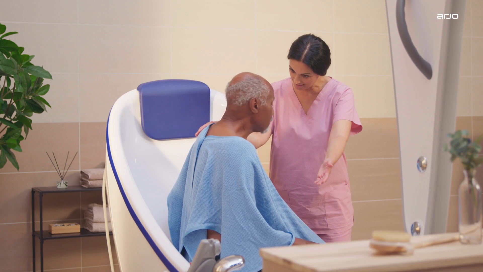 実践認知症ケア 2 0000000004962_raWik8f.jpg