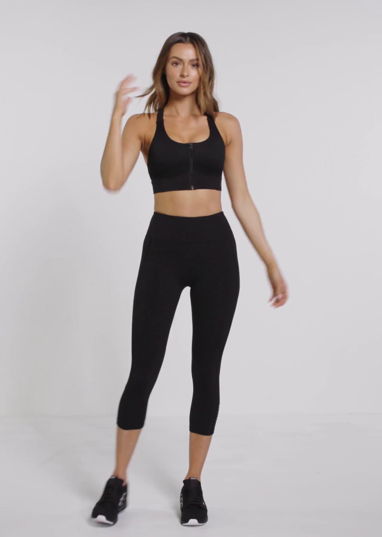 lorna jane black sports bra