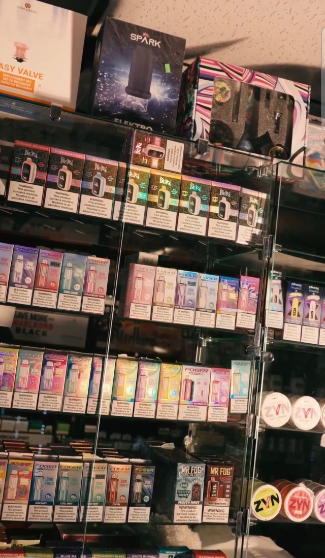 berry blend vuse go Vape Zone & Dispensary - Reviews, Photos & Phone Number - Updated May 2026  - Vape Shops in Davidson County, Tennessee (TN) main image 1