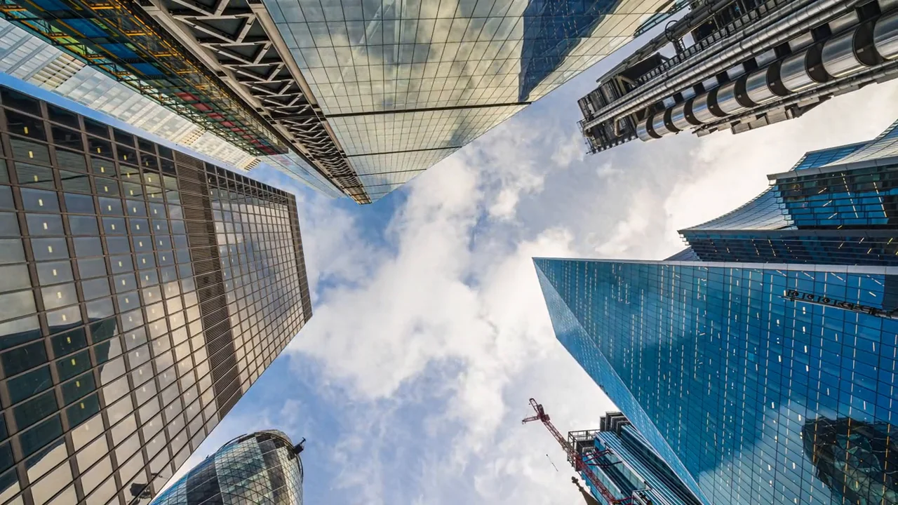 Industries - Financial Banking & Services header video