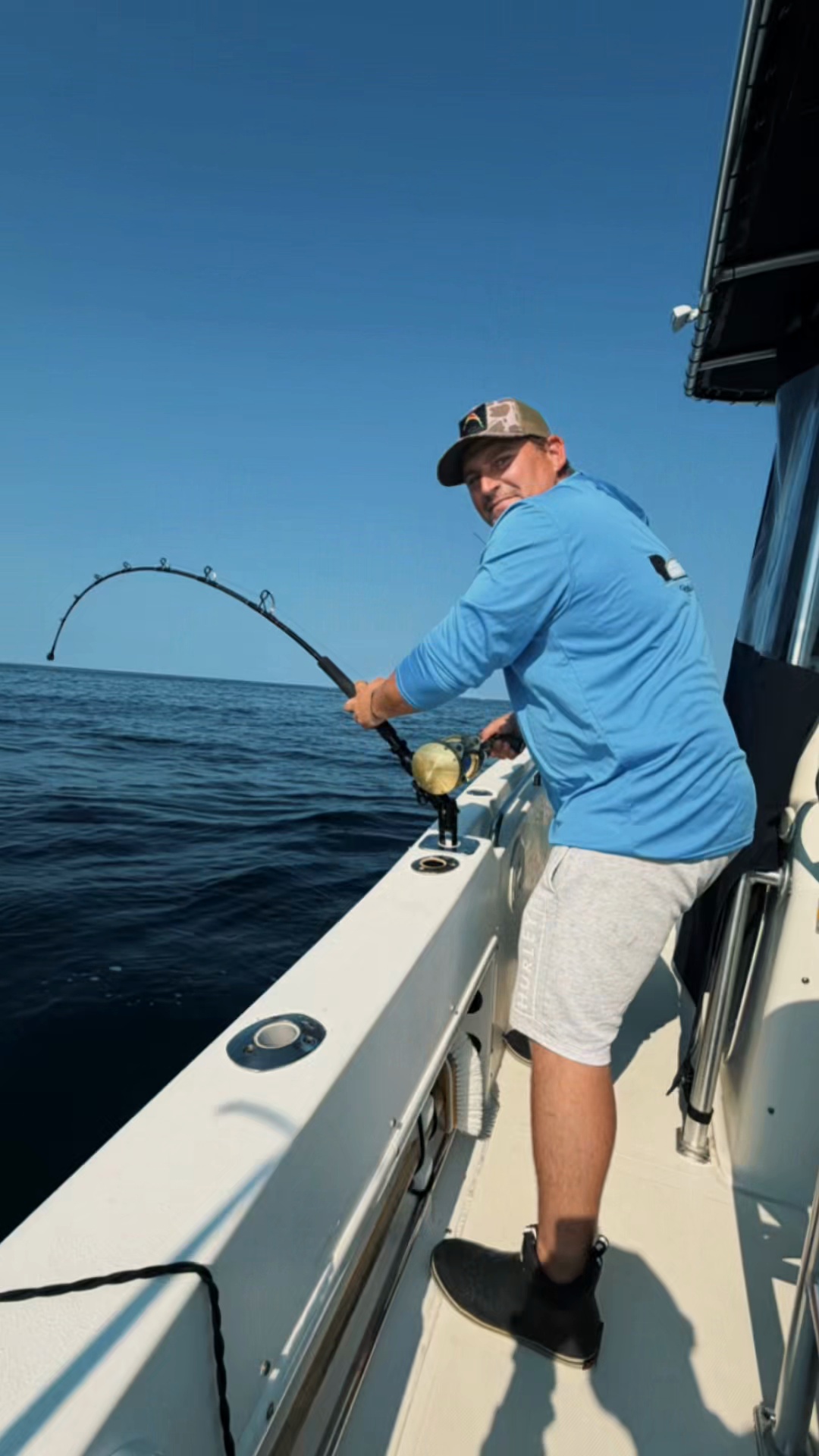 Business Card: Reels Up Guide Service