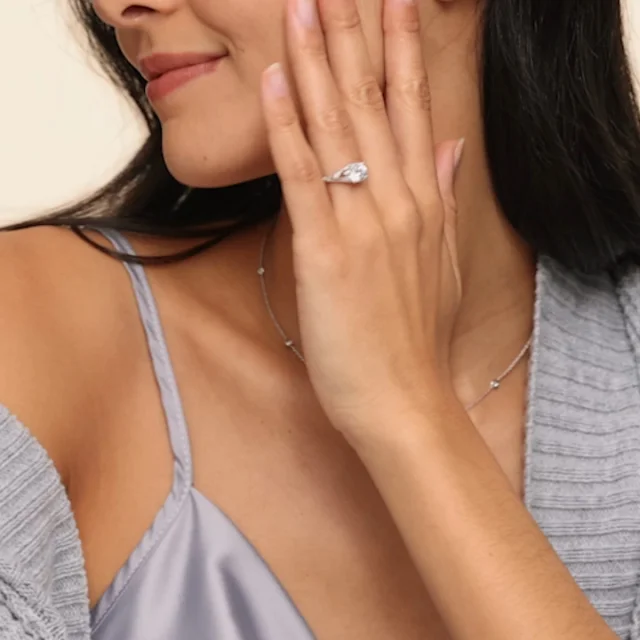 18K White Gold Begonia Vine Diamond Ring (1/2 ct. tw.)