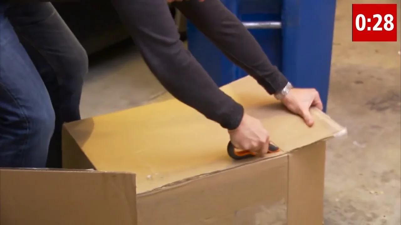 The best way to cut cardboard