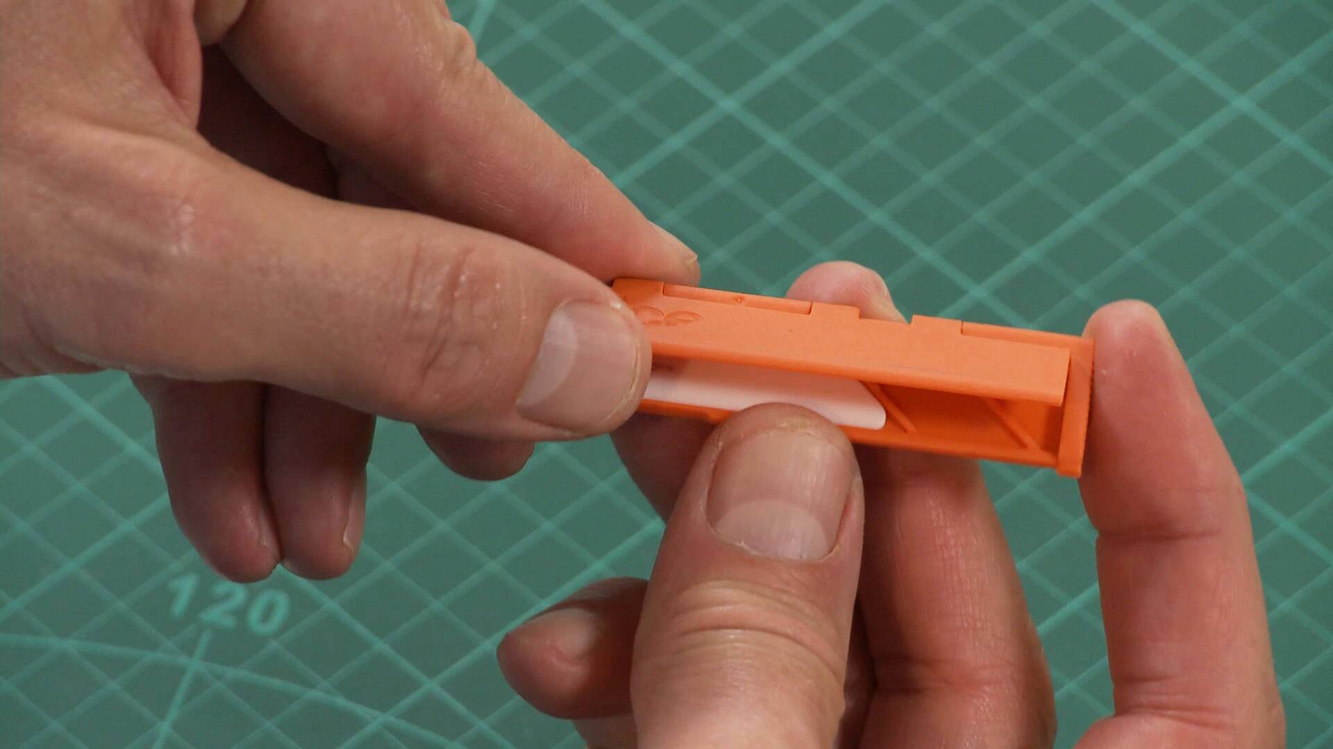 Manual Carton Cutter | Slice
