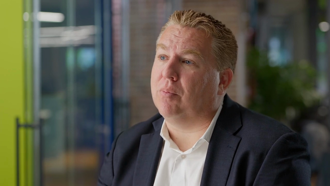 Who qualifies for a hip replacement lawsuit?