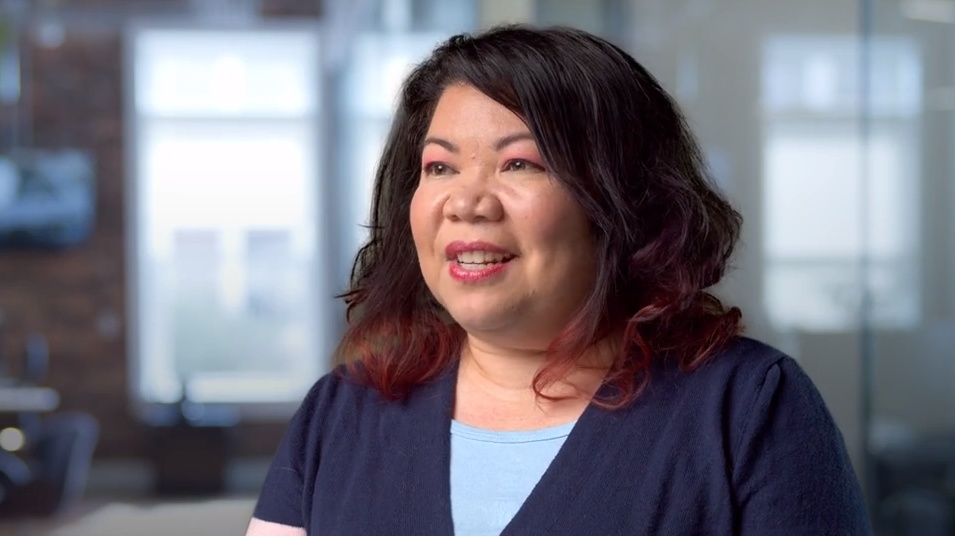 What can patients expect when they sign up for a free case review on Drugwatch?