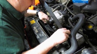 Serpentine Drive Belt Replacement On  a Land Rover Defender 90 or Discovery I
