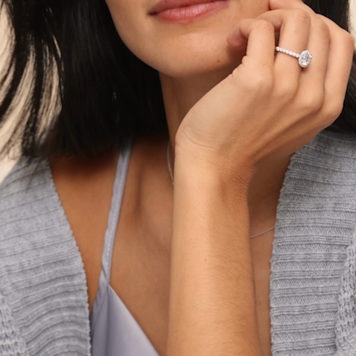 18K White Gold Sienna Halo Diamond Ring